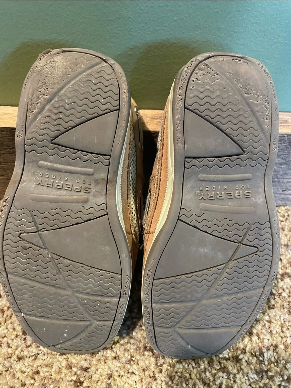 Sperry Kids Boys Brown Leather Boat Shoes with Gray Laces